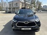 Toyota Highlander 2021 года за 26 900 000 тг. в Алматы – фото 2