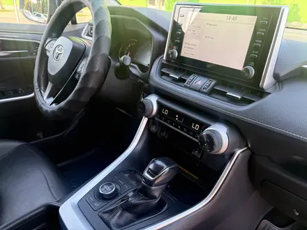 Toyota RAV4 2020 года за 13 800 000 тг. в Алматы – фото 24