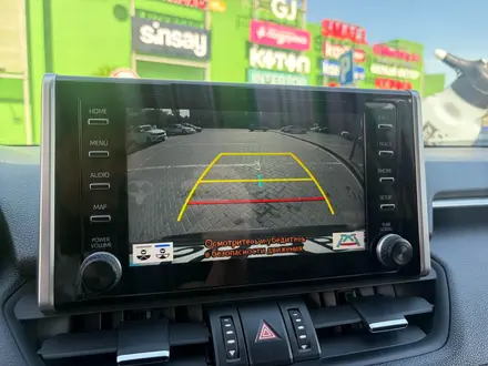 Toyota RAV4 2020 года за 13 800 000 тг. в Алматы – фото 37
