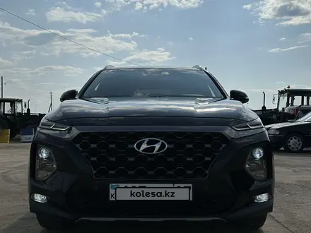 Hyundai Santa Fe 2018 года за 14 100 000 тг. в Уральск – фото 4