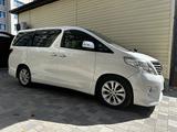 Toyota Alphard 2009 года за 11 000 000 тг. в Астана – фото 4