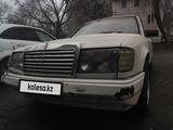 Mercedes-Benz E 230 1985 года за 750 000 тг. в Алматы – фото 4