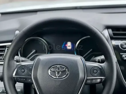 Toyota Camry 2019 года за 15 600 000 тг. в Шымкент – фото 6