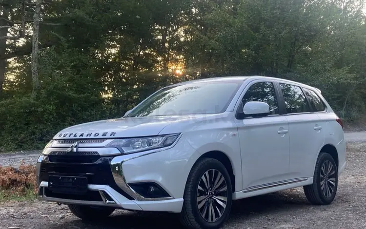 Mitsubishi Outlander 2023 года за 10 890 000 тг. в Астана