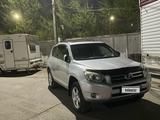 Toyota RAV4 2006 года за 7 200 000 тг. в Караганда – фото 2