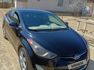 Hyundai Elantra, 2011