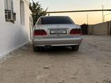 Mercedes-Benz E 280 1999 годаfor5 500 000 тг. в Актау