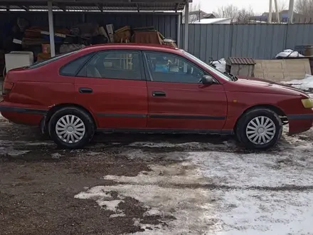 Toyota Carina E 1997 года за 1 700 000 тг. в Байсерке – фото 4