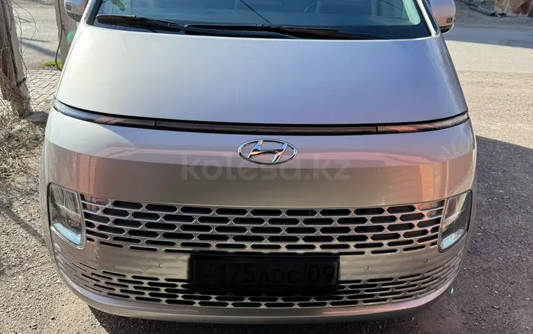Hyundai Staria 2022 года за 19 000 000 тг. в Караганда