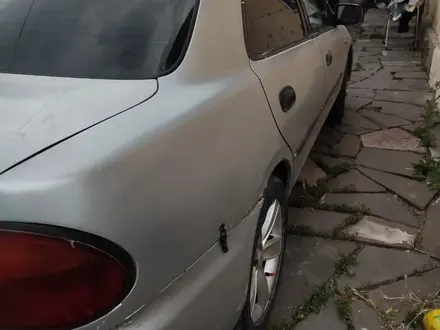 Mazda 323 1996 года за 600 000 тг. в Алматы – фото 4