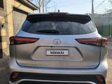Toyota Highlander 2024 годаүшін23 500 000 тг. в Актобе – фото 5