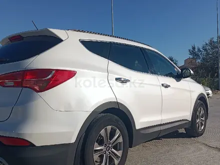 Hyundai Santa Fe 2016 года за 9 000 000 тг. в Актау – фото 6