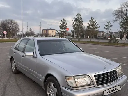 Mercedes-Benz S 320 1997 года за 5 500 000 тг. в Шымкент – фото 6