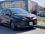 Toyota Sienna 2022 года за 27 500 000 тг. в Алматы