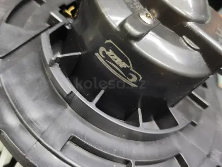 Моторчик печки (мотор отопителя) от Mazda 3.үшін16 000 тг. в Астана – фото 4