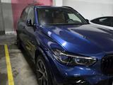 BMW X5 2022 года за 47 800 000 тг. в Астана – фото 3