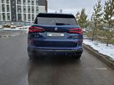 BMW X5 2022 года за 47 800 000 тг. в Астана – фото 4