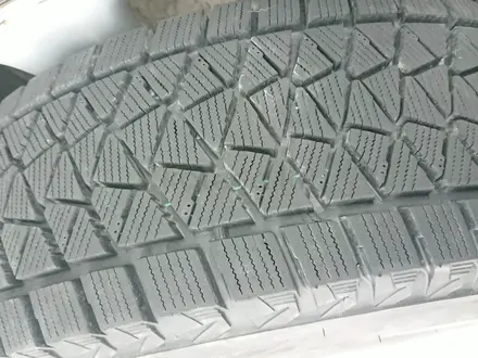 Зимние шины Bridgestone Blizzak за 180 000 тг. в Усть-Каменогорск – фото 4