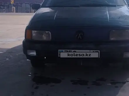 Volkswagen Passat 1993 года за 900 000 тг. в Шардара – фото 2