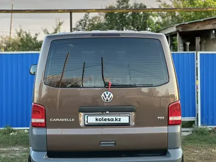 Volkswagen Caravelle 2012 года за 14 000 000 тг. в Уральск – фото 4