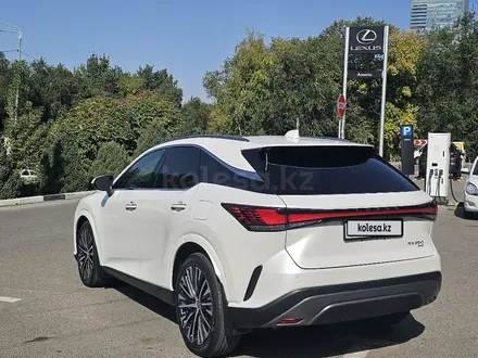 Lexus RX 350 2022 года за 39 500 000 тг. в Алматы – фото 4