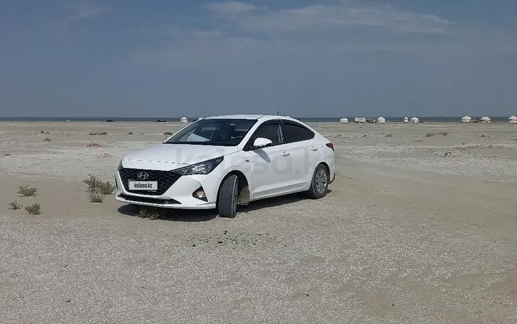 Hyundai Accent 2021 года за 7 800 000 тг. в Уральск