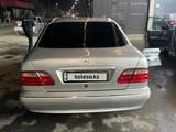 Mercedes-Benz E 320 2001 года за 5 000 000 тг. в Шымкент – фото 5