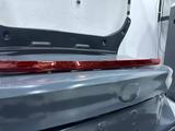Крышка багажника Toyota Avalon 2019-2025 NEW ORIGINAL за 10 000 тг. в Алматы – фото 3