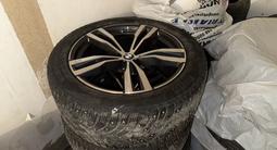 Зимние Шины Pirelli с дисками BMW X7 за 1 000 000 тг. в Алматы – фото 4