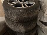 Зимние Шины Pirelli с дисками BMW X7 за 1 000 000 тг. в Алматы