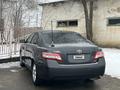 Toyota Camry 2011 года за 4 800 000 тг. в Атырау – фото 3