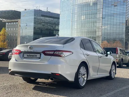 Toyota Camry 2019 года за 15 999 999 тг. в Алматы – фото 7