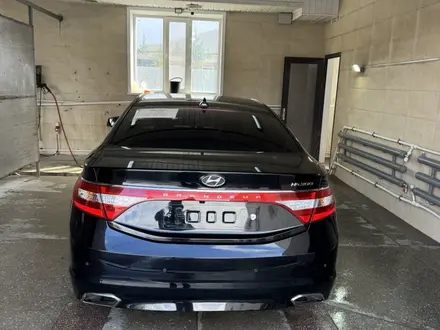 Hyundai Grandeur 2014 года за 4 300 000 тг. в Караганда – фото 23