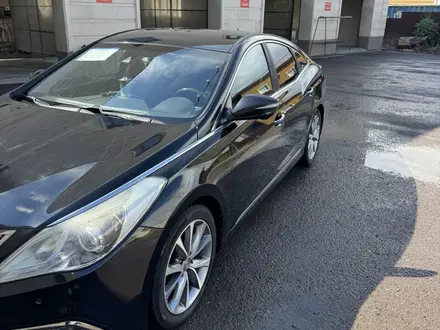Hyundai Grandeur 2014 года за 4 300 000 тг. в Караганда – фото 2