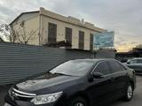 Toyota Camry 2015 годаfor9 900 000 тг. в Алматы – фото 2