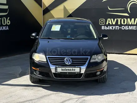 Volkswagen Passat 2007 года за 3 700 000 тг. в Атырау – фото 2