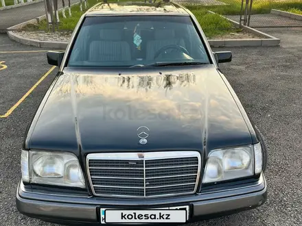 Mercedes-Benz E 220 1993 годаүшін2 200 000 тг. в Шымкент – фото 2