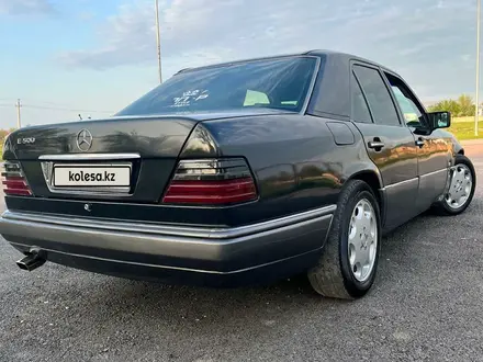 Mercedes-Benz E 220 1993 годаүшін2 200 000 тг. в Шымкент – фото 12