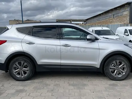 Hyundai Santa Fe 2016 года за 8 990 000 тг. в Караганда – фото 4
