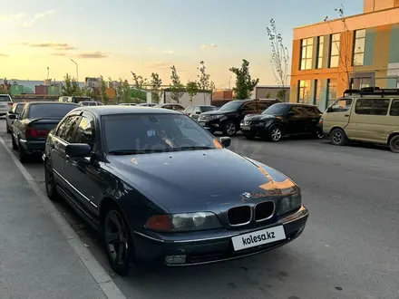 BMW 523 1998 года за 2 800 000 тг. в Алматы – фото 14