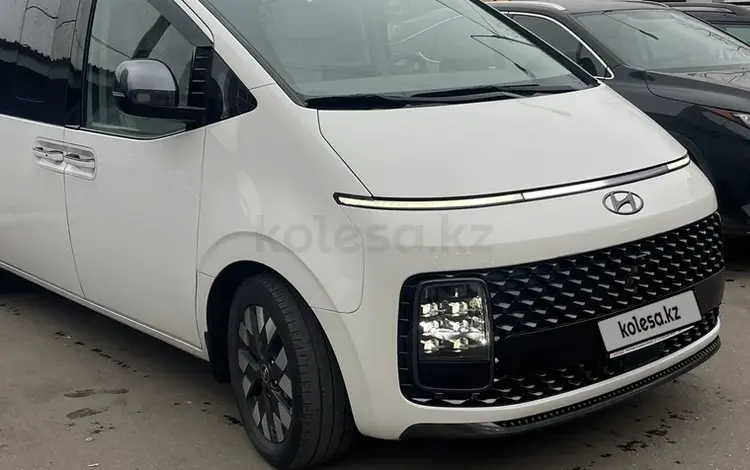 Hyundai Staria 2024 года за 25 000 000 тг. в Алматы