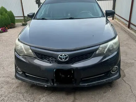 Toyota Camry 2011 года за 6 500 000 тг. в Уральск – фото 2