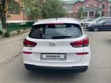 Hyundai i30 2022 года за 10 000 000 тг. в Атырау – фото 2