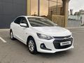 Chevrolet Onix 2024 года за 5 300 000 тг. в Астана