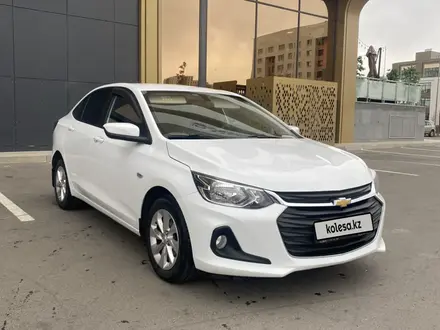 Chevrolet Onix 2024 года за 5 300 000 тг. в Астана