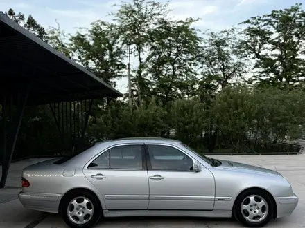 Mercedes-Benz E 280 2000 года за 4 600 000 тг. в Шымкент – фото 4