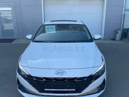 Hyundai Elantra 2023 года за 12 590 000 тг. в Актау