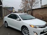 Toyota Camry 2013 года за 9 100 000 тг. в Жетысай – фото 2