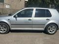 Volkswagen Golf 2002 года за 2 700 000 тг. в Караганда – фото 2