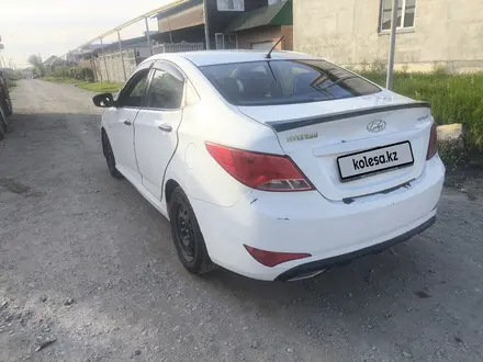 Hyundai Accent 2015 года за 3 200 000 тг. в Алматы – фото 2